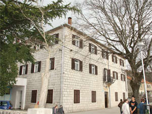 Muć Muć